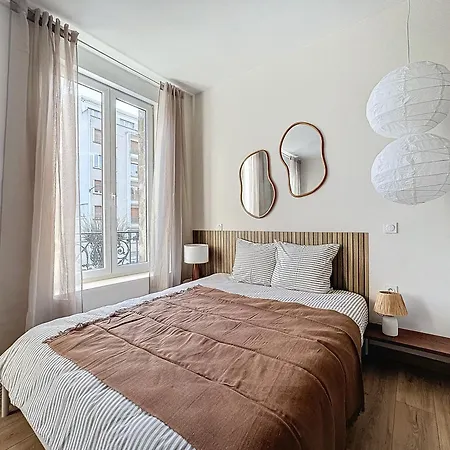 Le Bru T Marnais Apartment